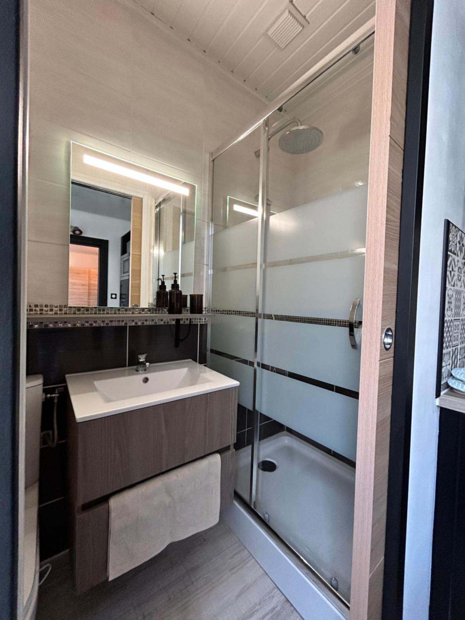 Apartment Le Chanzy Proche Des Thermes Et De La Gare *